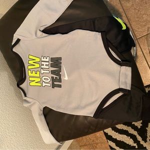 Nike toddler onesie set